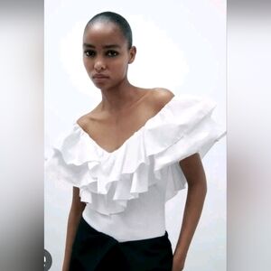 NWT Zara Heavenly White Ruffled Off-Shoulder Blouse Body Suit. Sz- S